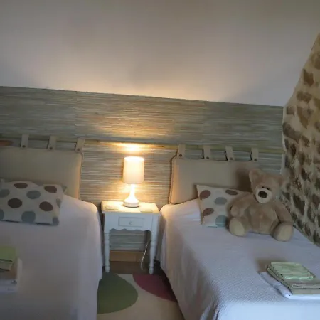 Les Deux Caps Bed & Breakfast *