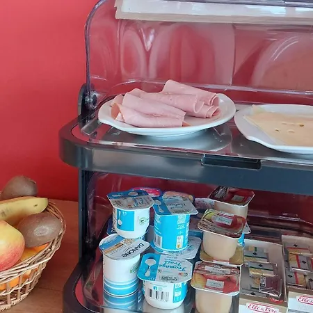 Les Deux Caps Frühstückspension Carneville